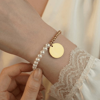 Premium Pearl & Gold Coin Bracelet: Mother of Pearl