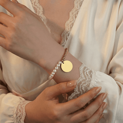 Premium Pearl & Gold Coin Bracelet: Mother of Pearl